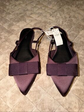 Old Navy Plum Pointed Slingback Flats with Bow
